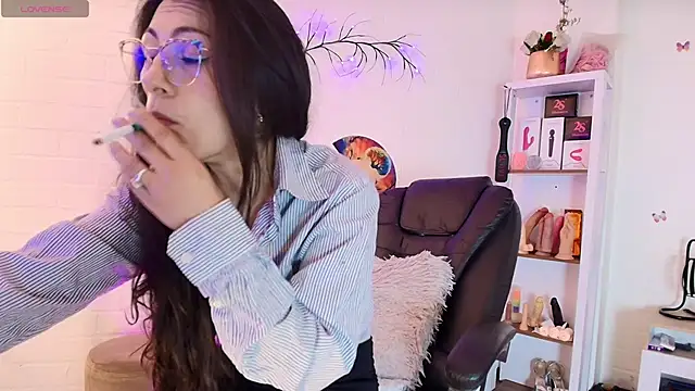 Rapunzeell  online show from 09-26-25, 01:37