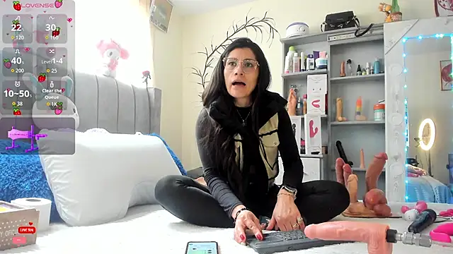 Rapunzeell  online show from 02-05-26, 07:40