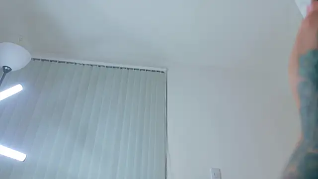 Sofhia cruz online show from 01-19-25, 05:26