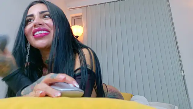 Sofhia cruz online show from 03-15-25, 03:29