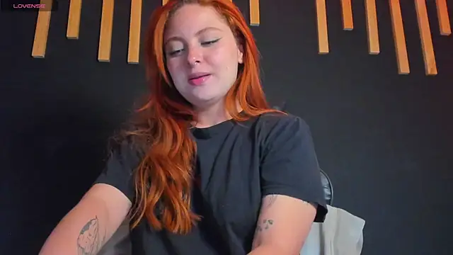 izyzys baker online show from 11-08-25, 01:39