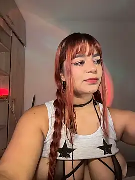 Snapshot of RavenM8 chatting on 10-25-25, 02:19 RavenM8 online show from 10-25-25, 02:19