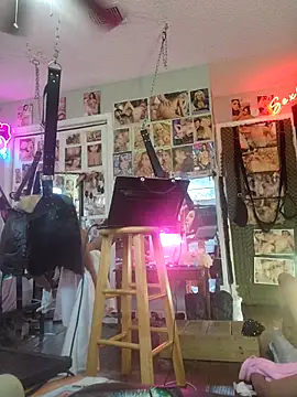 Snapshot of luvs2cumm69 chatting on 02-09-25, 06:37 luvs2cumm69 online show from 02-09-25, 06:37