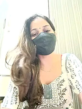 Snapshot of indianliza chatting on 01-19-25, 10:39 indianliza online show from 01-19-25, 10:39