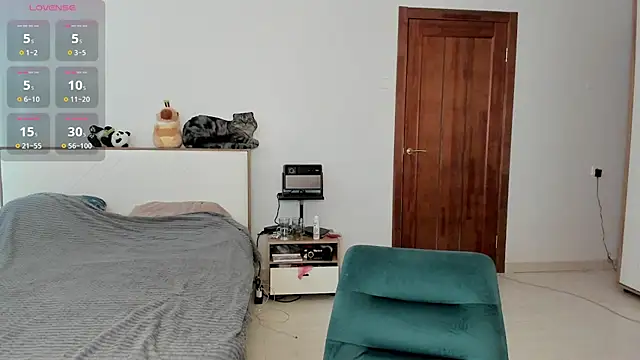 Brooooke online show from 06-25-26, 02:10