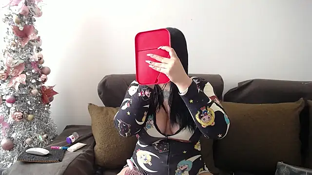 Snapshot of sara_winehouse1 chatting on 01-10-25, 01:52 sara winehouse1 online show from 01-10-25, 01:52