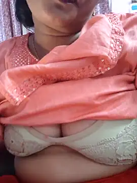 Snapshot of Ritasingh-0461 chatting on 09-16-25, 06:03 Ritasingh-0461 online show from 09-16-25, 06:03