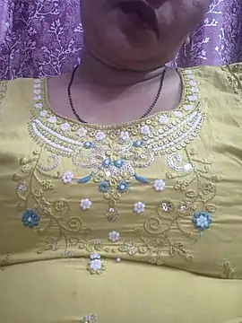 Snapshot of Ritasingh-0461 chatting on 10-06-25, 01:30 Ritasingh-0461 online show from 10-06-25, 01:30