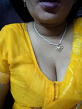 Snapshot of Ritasingh-0461 chatting on 10-16-25, 01:17 Ritasingh-0461 online show from 10-16-25, 01:17