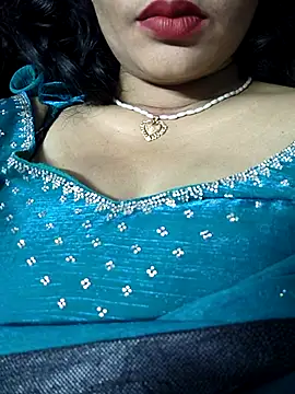 Snapshot of Ritasingh-0461 chatting on 10-19-25, 12:00 Ritasingh-0461 online show from 10-19-25, 12:00