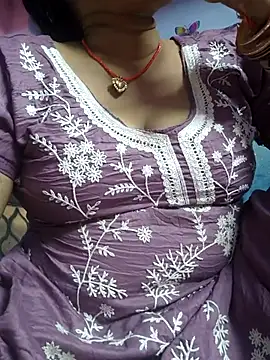 Snapshot of Ritasingh-0461 chatting on 10-29-25, 02:30 Ritasingh-0461 online show from 10-29-25, 02:30