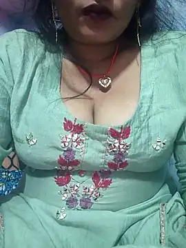 Snapshot of Ritasingh-0461 chatting on 11-06-25, 02:07 Ritasingh-0461 online show from 11-06-25, 02:07