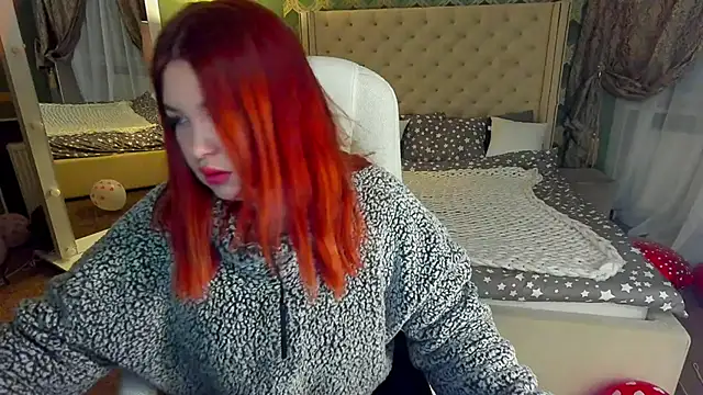 RosieMoons online show from 02-25-25, 07:47