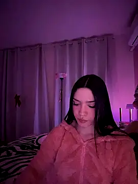 ShannonShanny online show from 12-15-25, 07:51