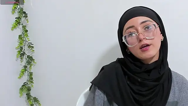 Snapshot of aysel_elid chatting on 01-07-25, 12:13 aysel elid online show from 01-07-25, 12:13