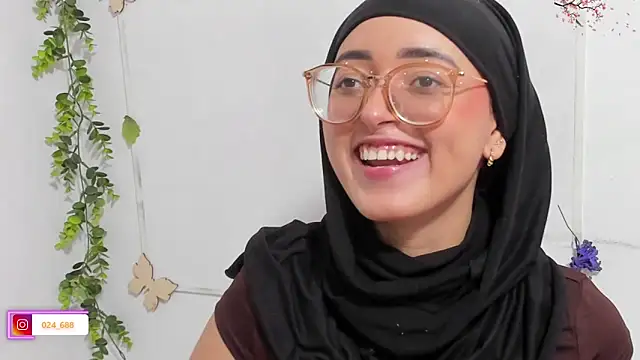 Snapshot of aysel_elid chatting on 09-29-25, 11:20 aysel elid online show from 09-29-25, 11:20