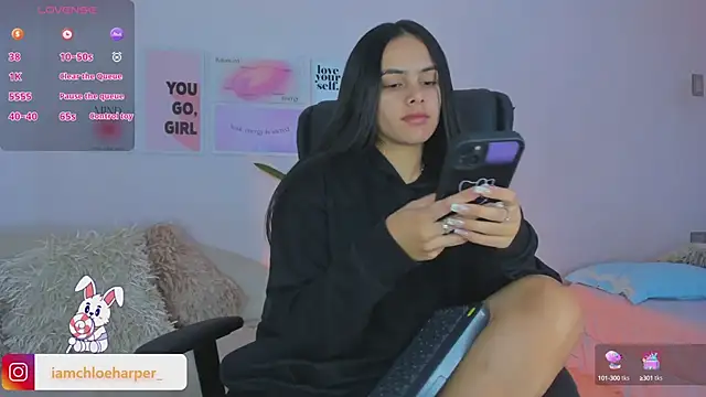 ChloeHarper  online show from 01-13-25, 12:35