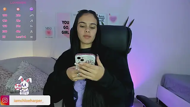 ChloeHarper  online show from 02-12-25, 11:51