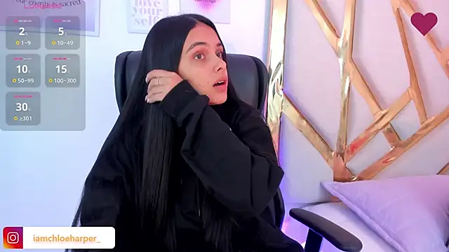 ChloeHarper  online show from 11-13-25, 06:40