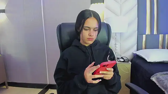 ChloeHarper  online show from 02-03-26, 11:37