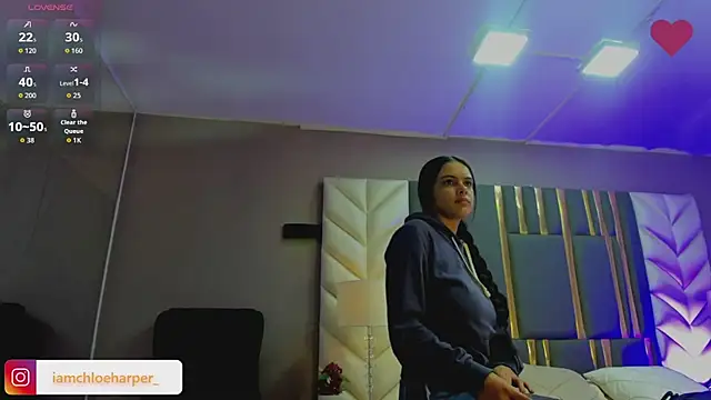 ChloeHarper  online show from 06-30-26, 11:44