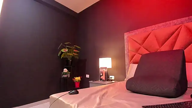 mia milff online show from 10-17-25, 06:43