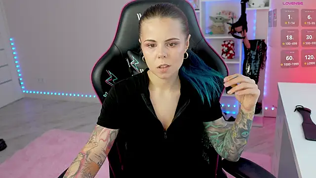 Latex Kitty online show from 08-03-26, 12:43