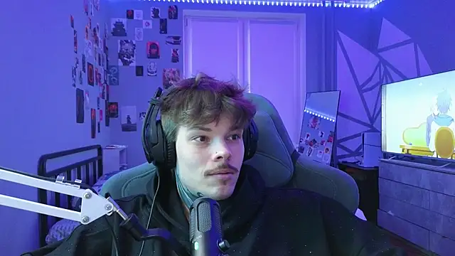 DENIS HERE online show from 02-06-25, 02:26