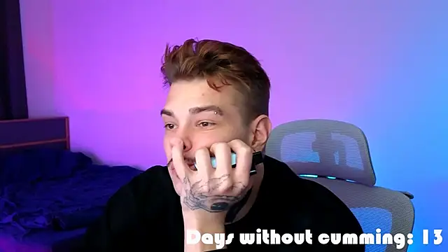 DENIS HERE online show from 02-08-26, 04:43