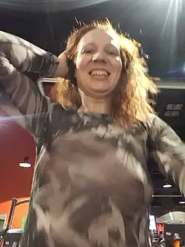 Exhibitionsplit online show from 03-27-26, 10:53