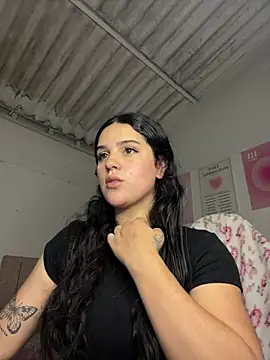 Snapshot of violet-333 chatting on 05-25-26, 05:08 violet-333 online show from 05-25-26, 05:08