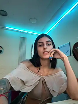 Snapshot of cristel_17 chatting on 12-01-24, 09:37 cristel 17 online show from 12-01-24, 09:37