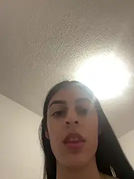 Snapshot of cristel_17 chatting on 12-19-24, 10:21 cristel 17 online show from 12-19-24, 10:21