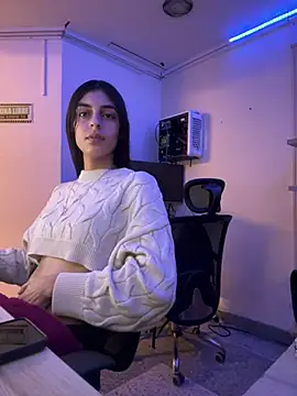 Snapshot of cristel_17 chatting on 12-22-24, 10:17 cristel 17 online show from 12-22-24, 10:17