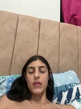 Snapshot of cristel_17 chatting on 12-30-24, 02:20 cristel 17 online show from 12-30-24, 02:20