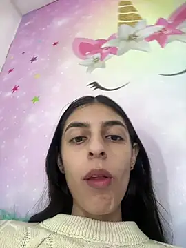 Snapshot of cristel_17 chatting on 01-06-25, 01:31 cristel 17 online show from 01-06-25, 01:31