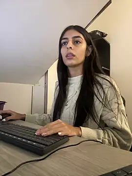 Snapshot of cristel_17 chatting on 02-13-25, 01:29 cristel 17 online show from 02-13-25, 01:29