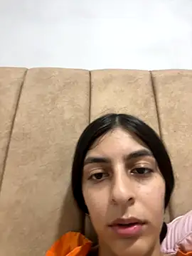 Snapshot of cristel_17 chatting on 10-31-25, 01:28 cristel 17 online show from 10-31-25, 01:28