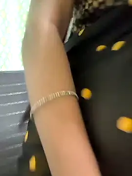 Shreya727 online show from 10-19-25, 06:41