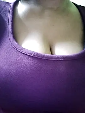 Shreya727 online show from 10-21-25, 07:58