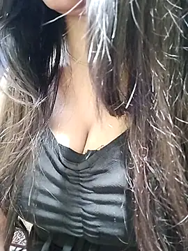 Shreya727 online show from 11-18-25, 07:51