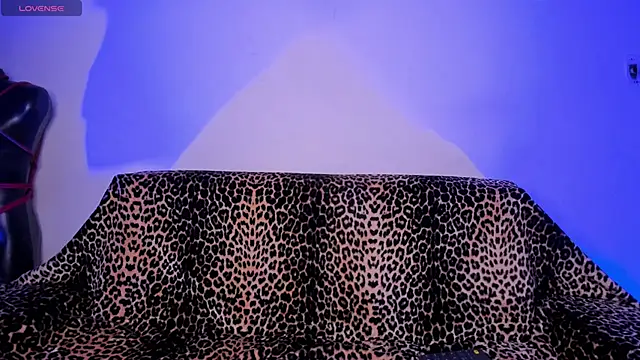 Snapshot of irregular_fetish_ chatting on 11-24-25, 11:37 irregular fetish online show from 11-24-25, 11:37