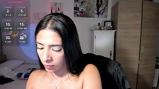 VeronikaOlsen online show from 10-19-25, 02:01