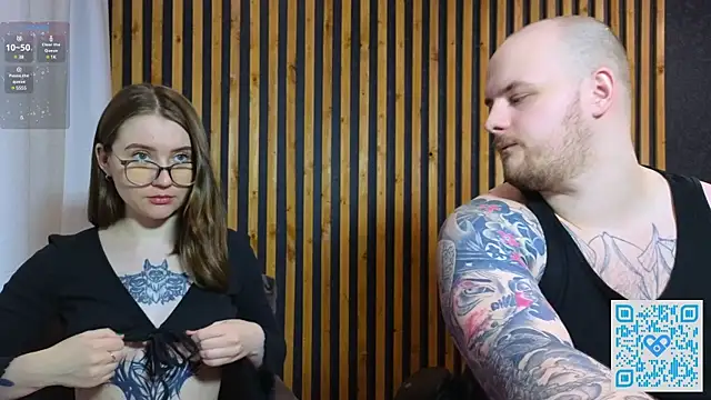 Snapshot of alicepugh chatting on 12-19-24, 06:45 alicepugh online show from 12-19-24, 06:45