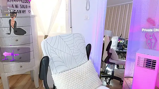 Tawny cox online show from 09-20-25, 07:31