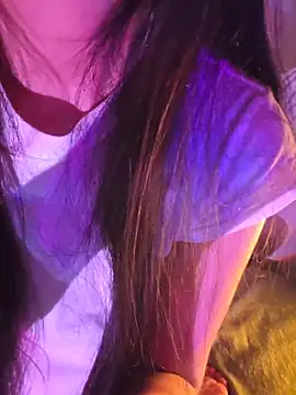 Snapshot of aloneathome chatting on 11-26-25, 07:20 aloneathome online show from 11-26-25, 07:20