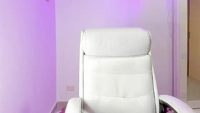 Snapshot of Ethan_mullers chatting on 01-15-25, 12:30 Ethan mullers online show from 01-15-25, 12:30