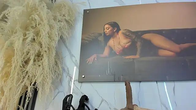 sofhiaa adaams online show from 12-03-25, 09:13