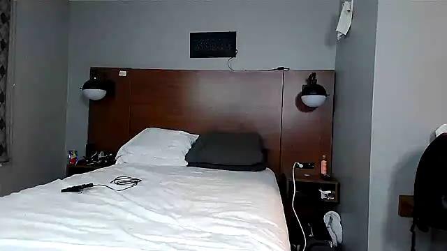 kittykat 1999xh online show from 12-06-24, 03:52