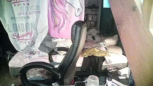 Ombeline1 online show from 02-21-25, 09:54